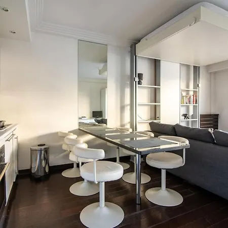 公寓 Lilas Furnished Studio 昂蒂布